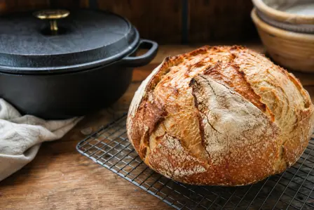 Grydebrød med luftig hvedesurdej